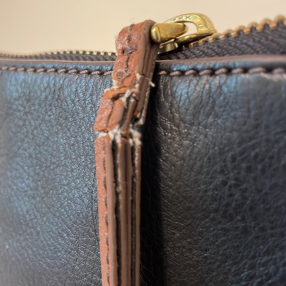 Fossil Leather Crossbody - Picture 3 of 11